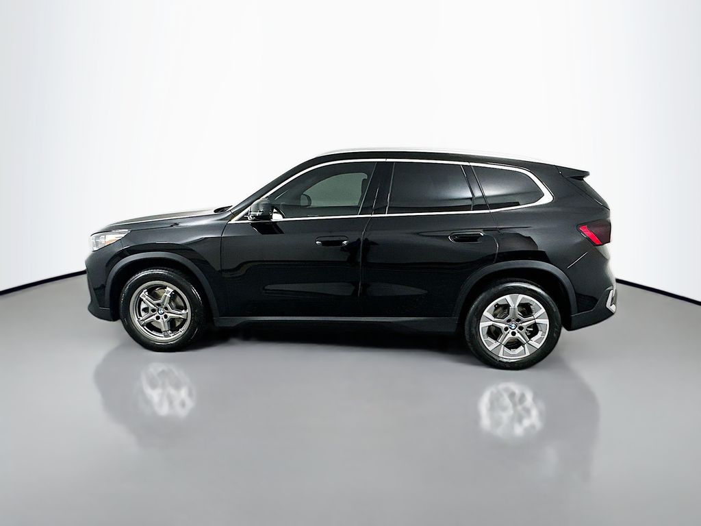 Thumbnail: 2023 BMW X1 - 8