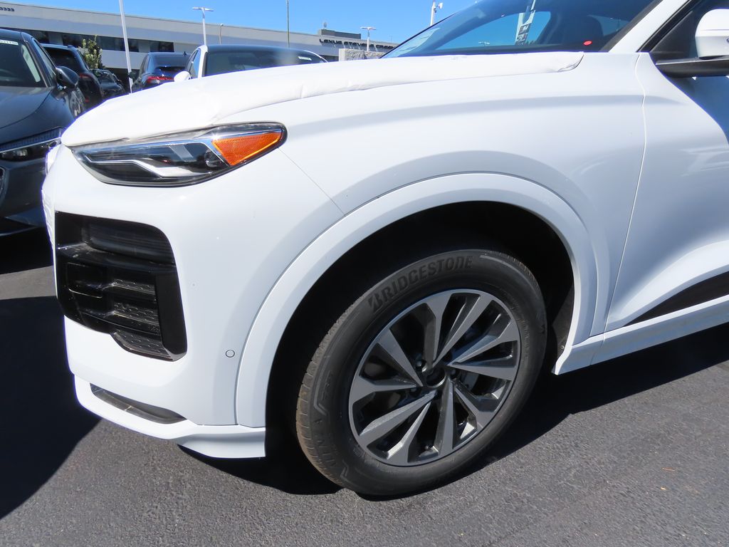 Thumbnail: 2025 Audi Q6 e-tron - 2