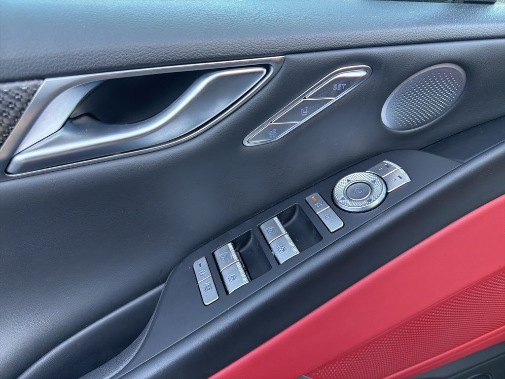 Thumbnail: 2025 Genesis G80 - 28