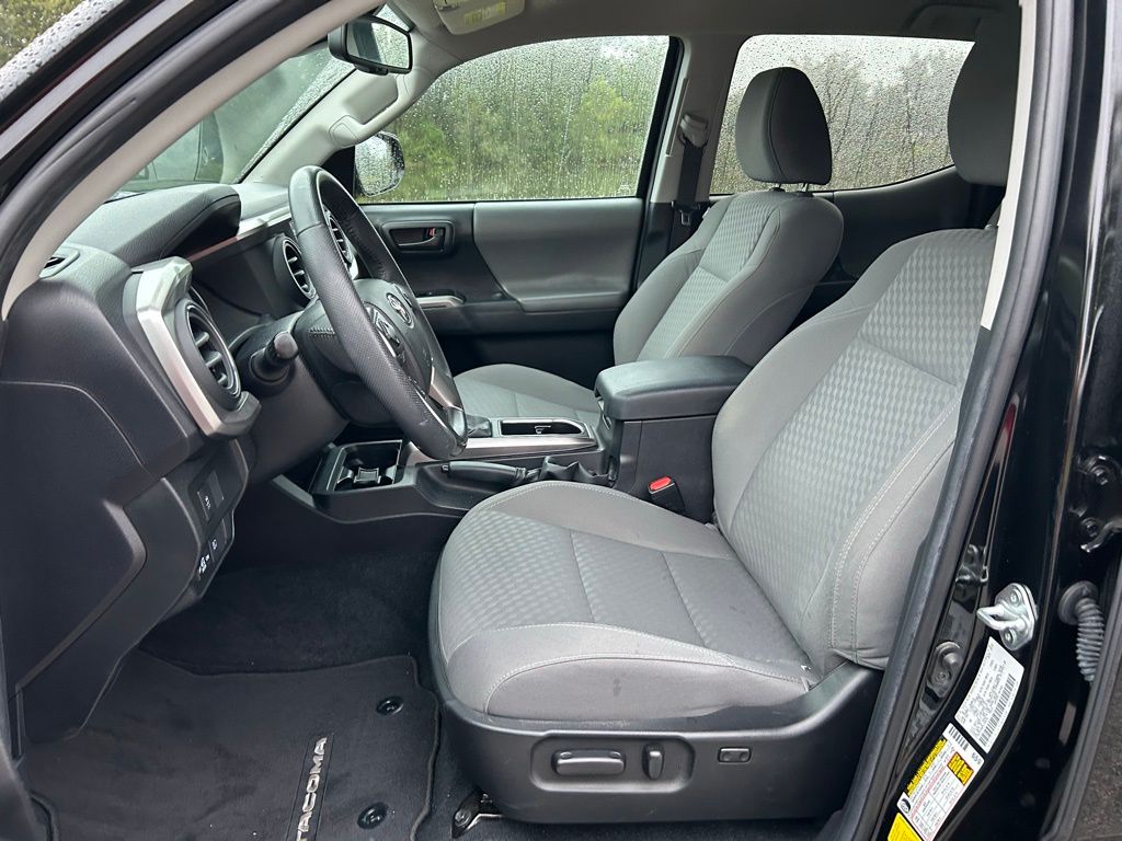 Thumbnail: 2023 Toyota Tacoma - 13