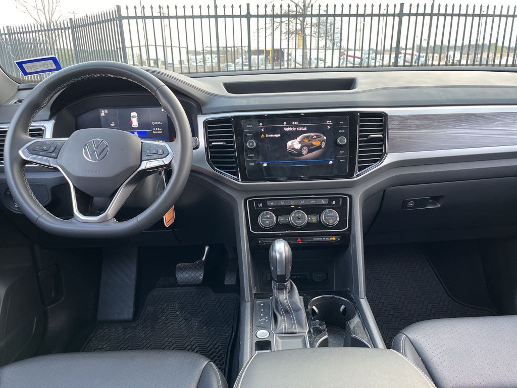 Thumbnail: 2022 Volkswagen Atlas - 15