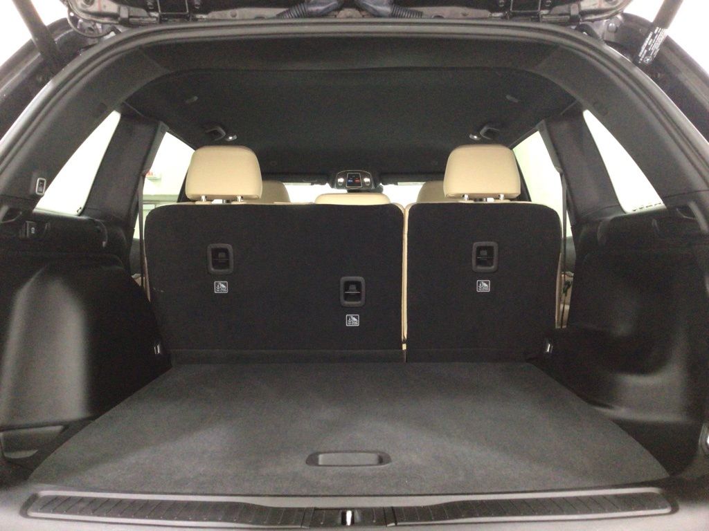 Used 2025 Jeep Grand Cherokee SUV