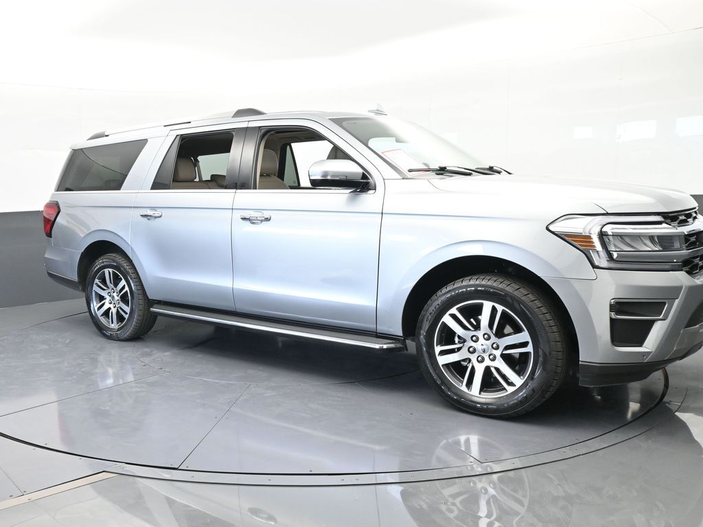 Used 2023 Silver Metallic Ford Limited image 8