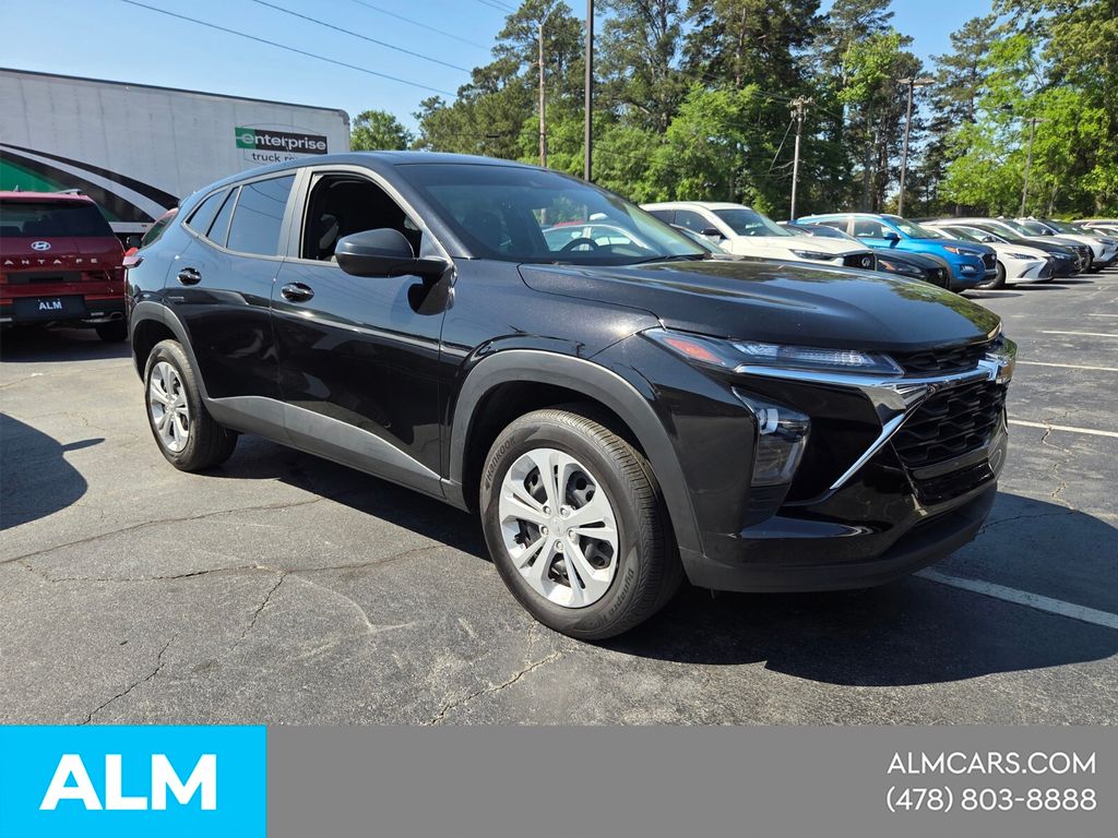 Used 2025 Black Chevrolet LS image 17