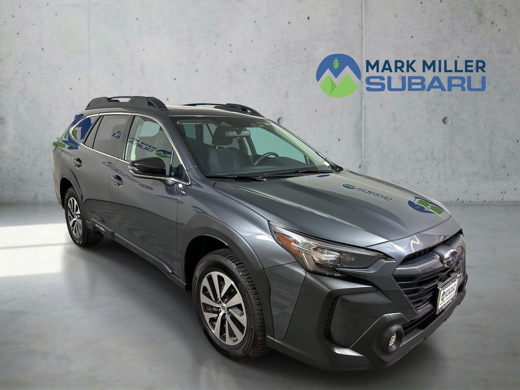 2024 Subaru Outback Premium's photo