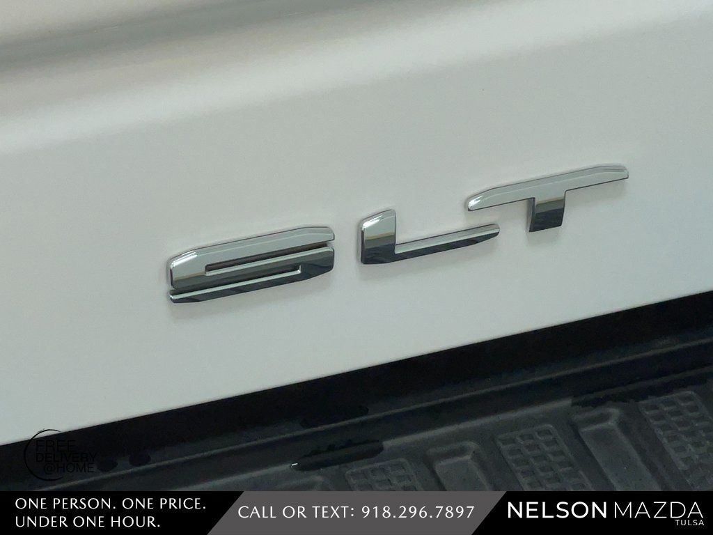 Used 2022 White GMC SLT image 18