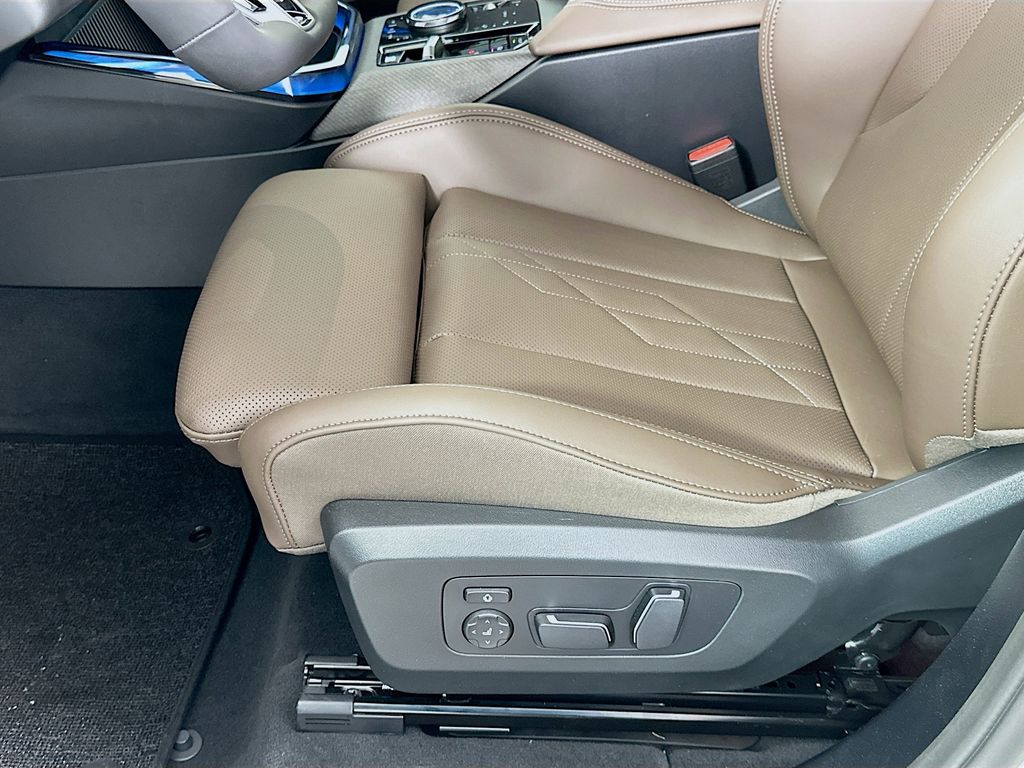 Thumbnail: 2026 BMW X3 - 21