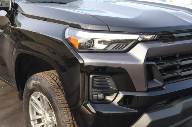 Thumbnail: 2026 Chevrolet Colorado - 3