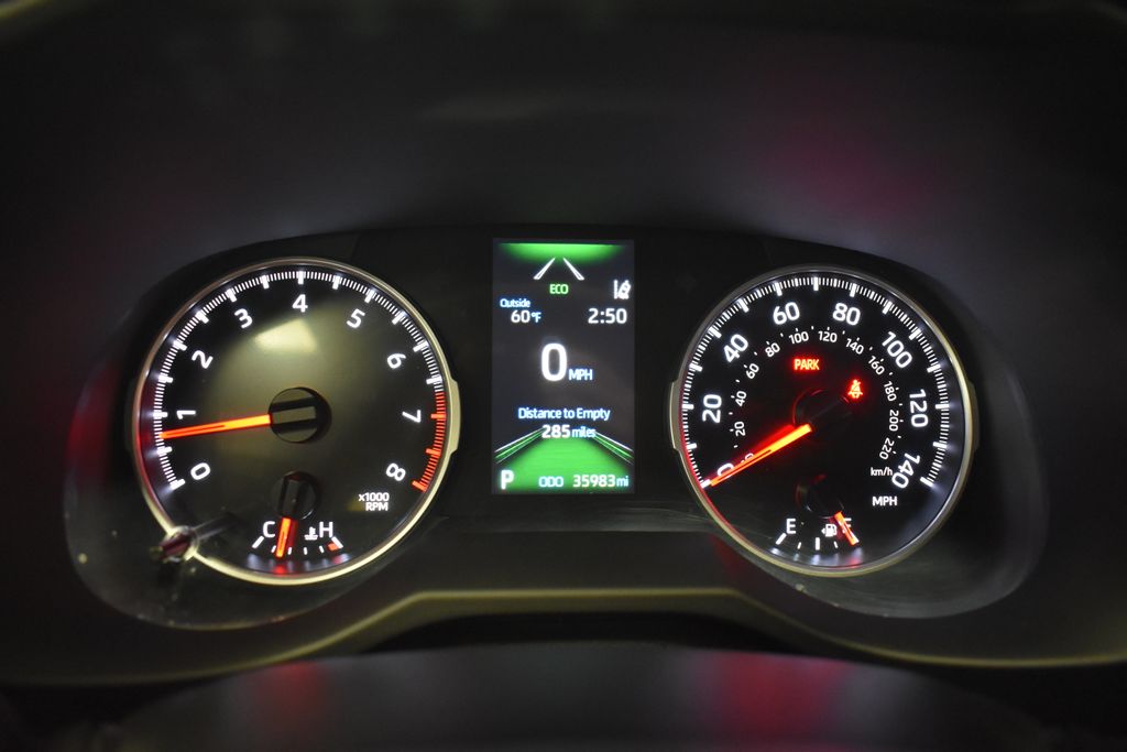 2021 Toyota RAV4 LE 23