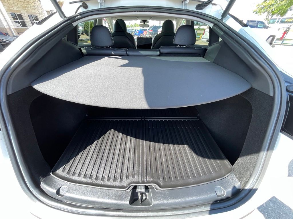 2023 Tesla Model Y Long Range White at River Oaks CDJR