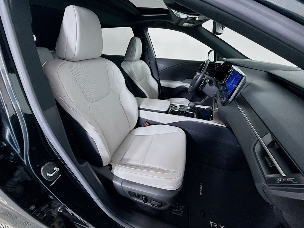 Thumbnail: 2023 Lexus RX - 30