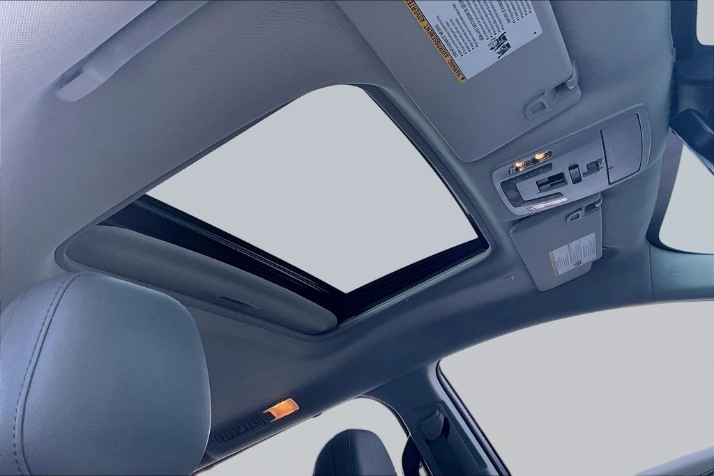 Used 2023 Toyota Sienna Van
