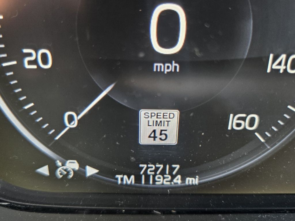 2020 Volvo XC90 - $20,859