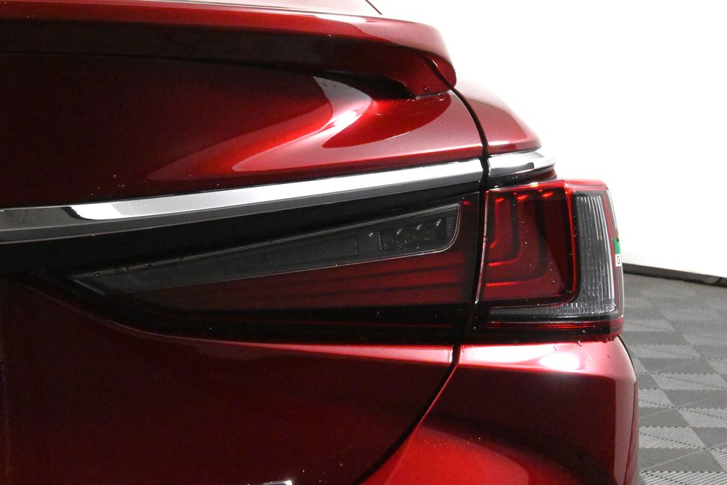 Thumbnail: 2025 Lexus ES - 13