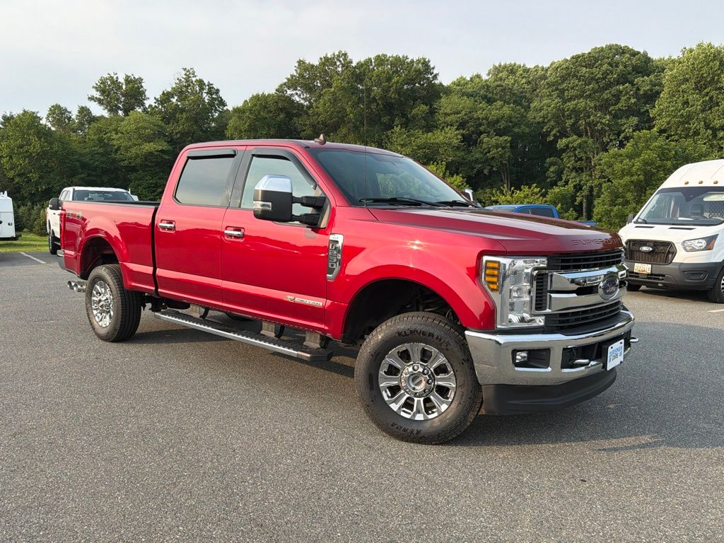  2019 Ford F-250 Super Duty XLT Crew Cab 4WD   
