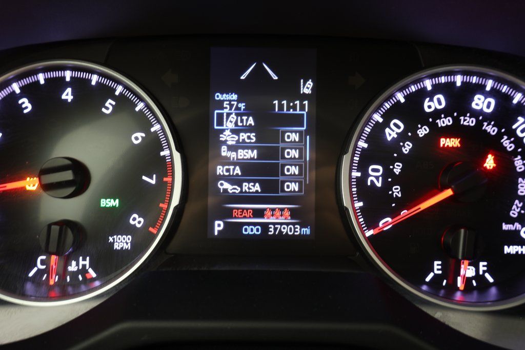 Thumbnail: 2021 Toyota RAV4 - 16