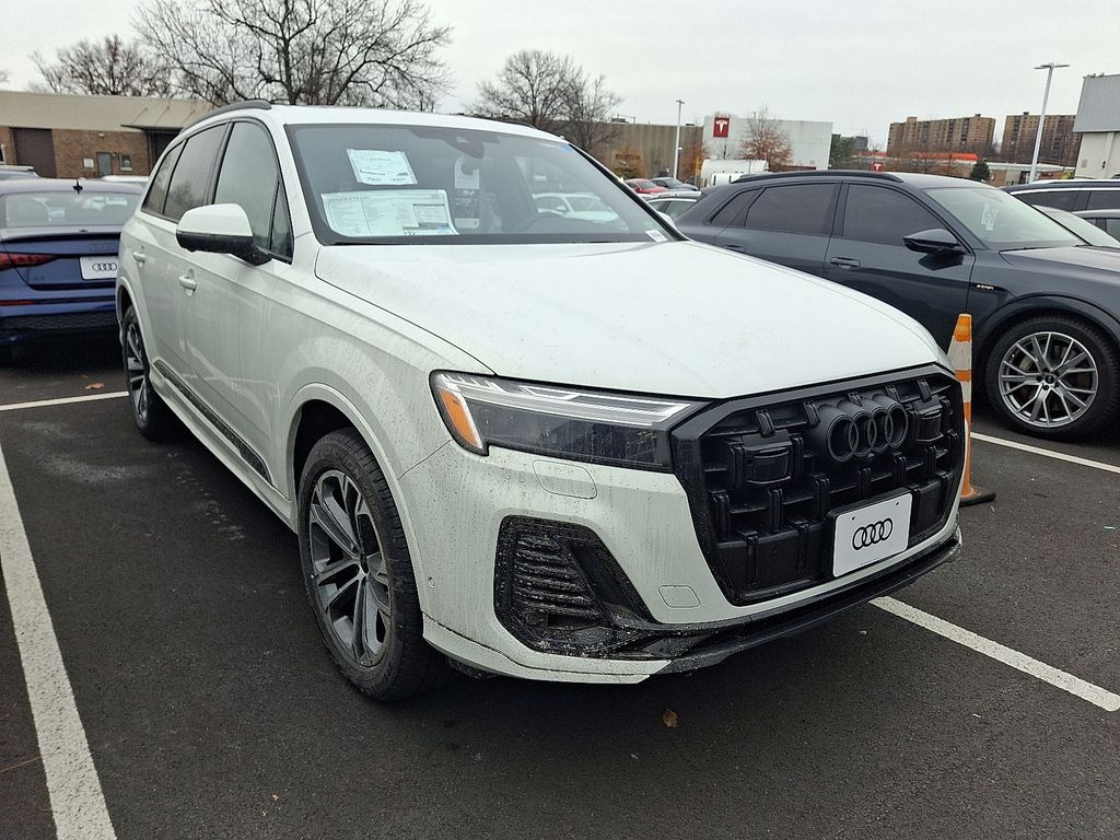 Thumbnail: 2026 Audi Q7 - 3