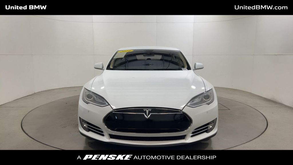 Thumbnail: 2014 Tesla Model S - 3