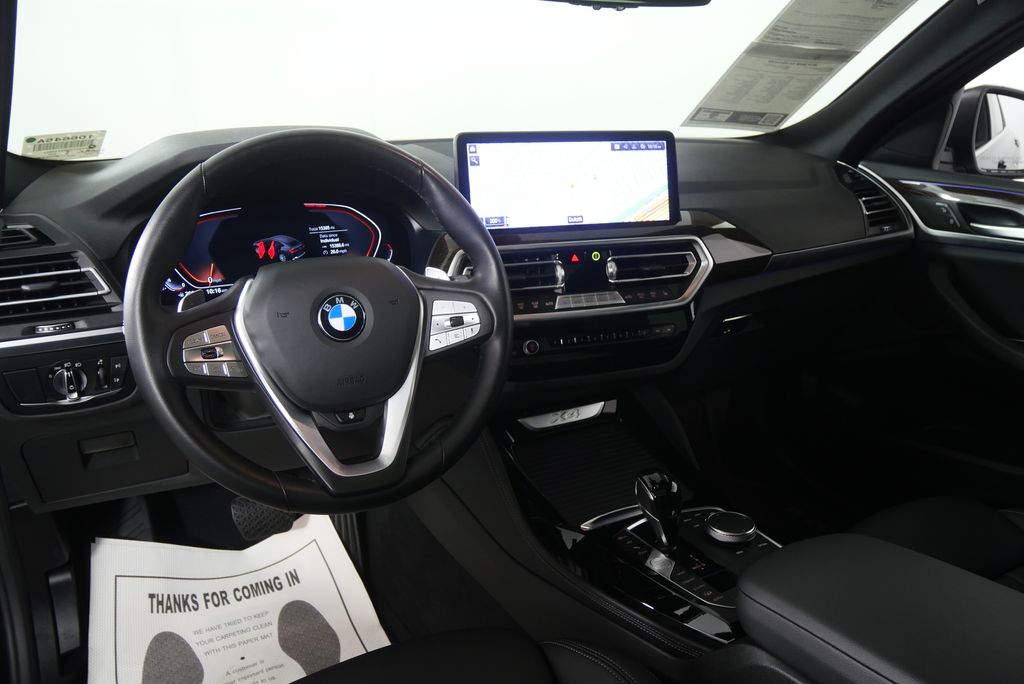 Thumbnail: 2024 BMW X4 - 17