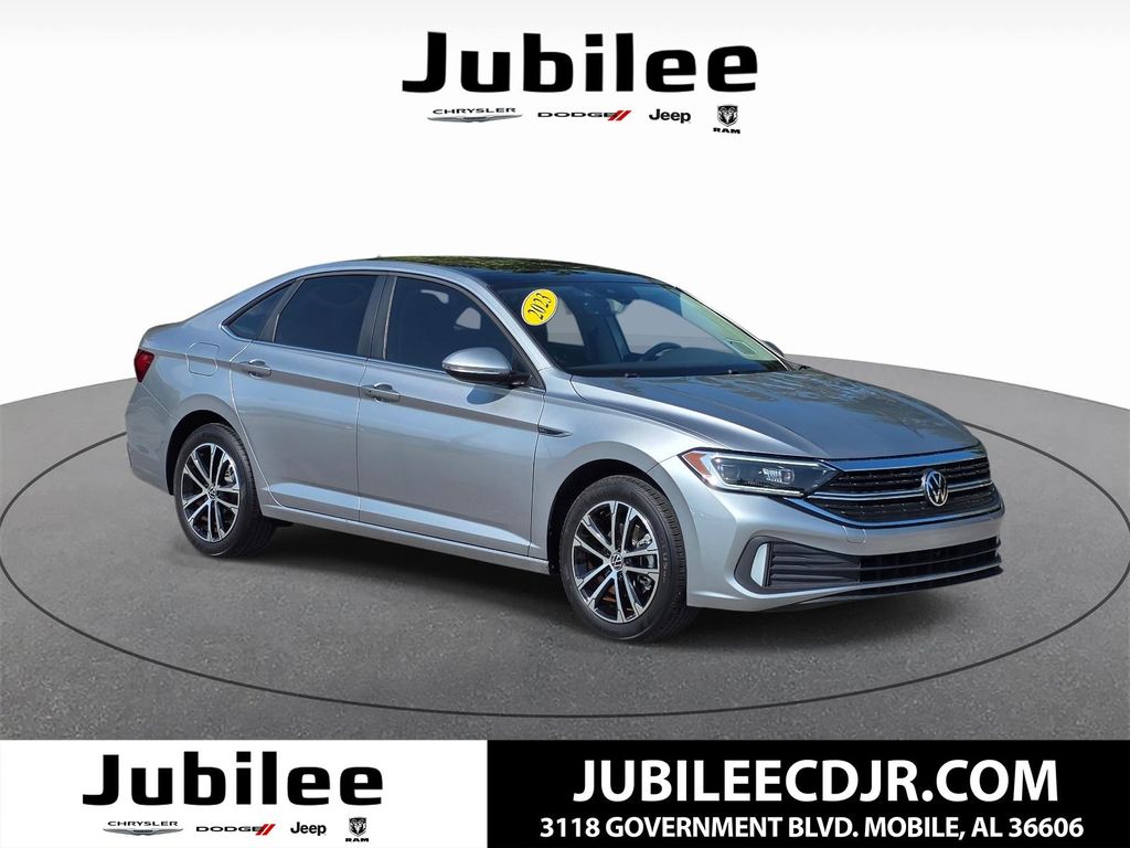 Silver Metallic 2023 Volkswagen Jetta Sedan Front-Wheel Drive 8-Speed Automatic
