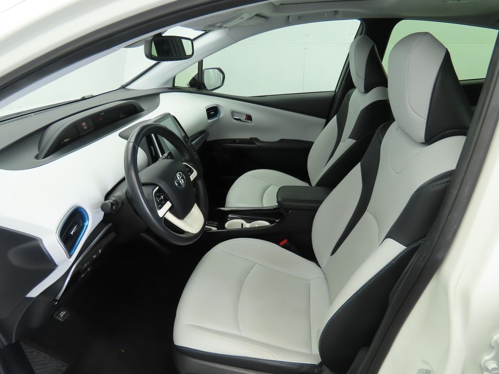 2018 Toyota Prius Four 20