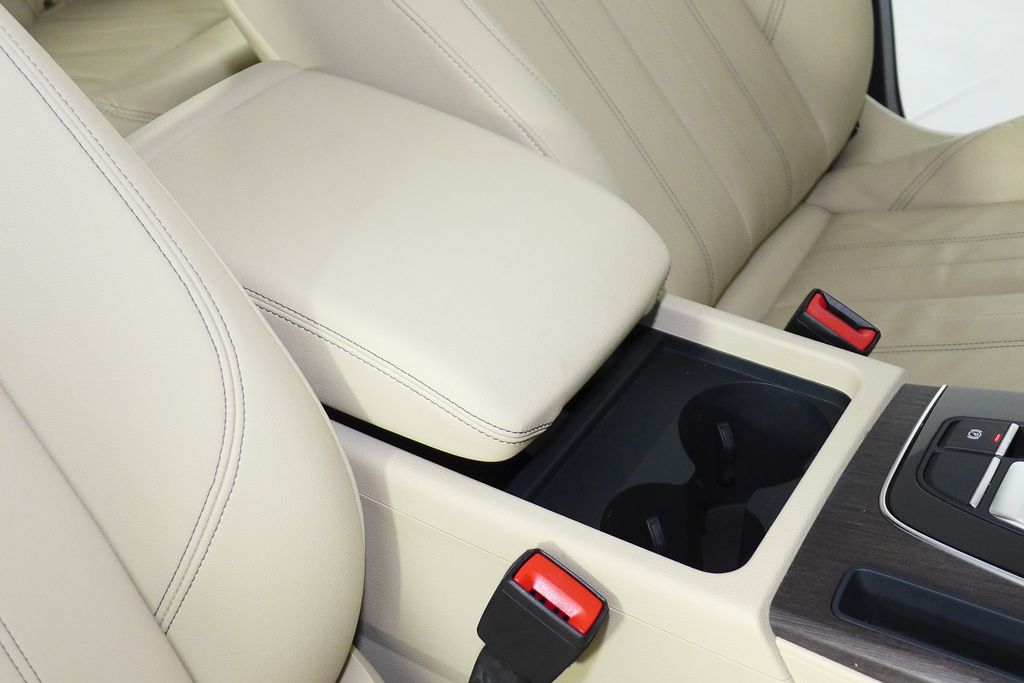 Thumbnail: 2023 Audi Q5 - 16