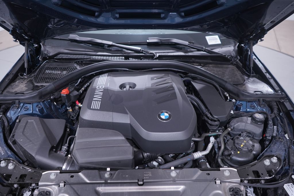 2025 BMW 3 Series 330i 14