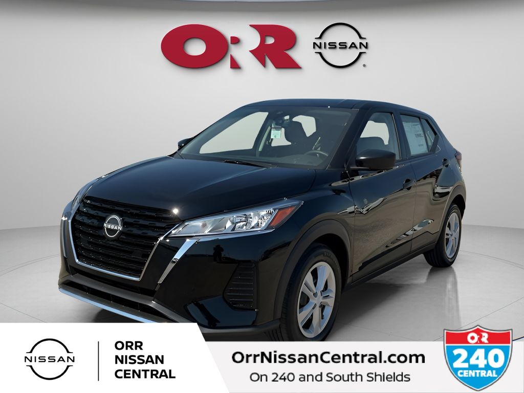 Used 2025 Nissan Kicks Play