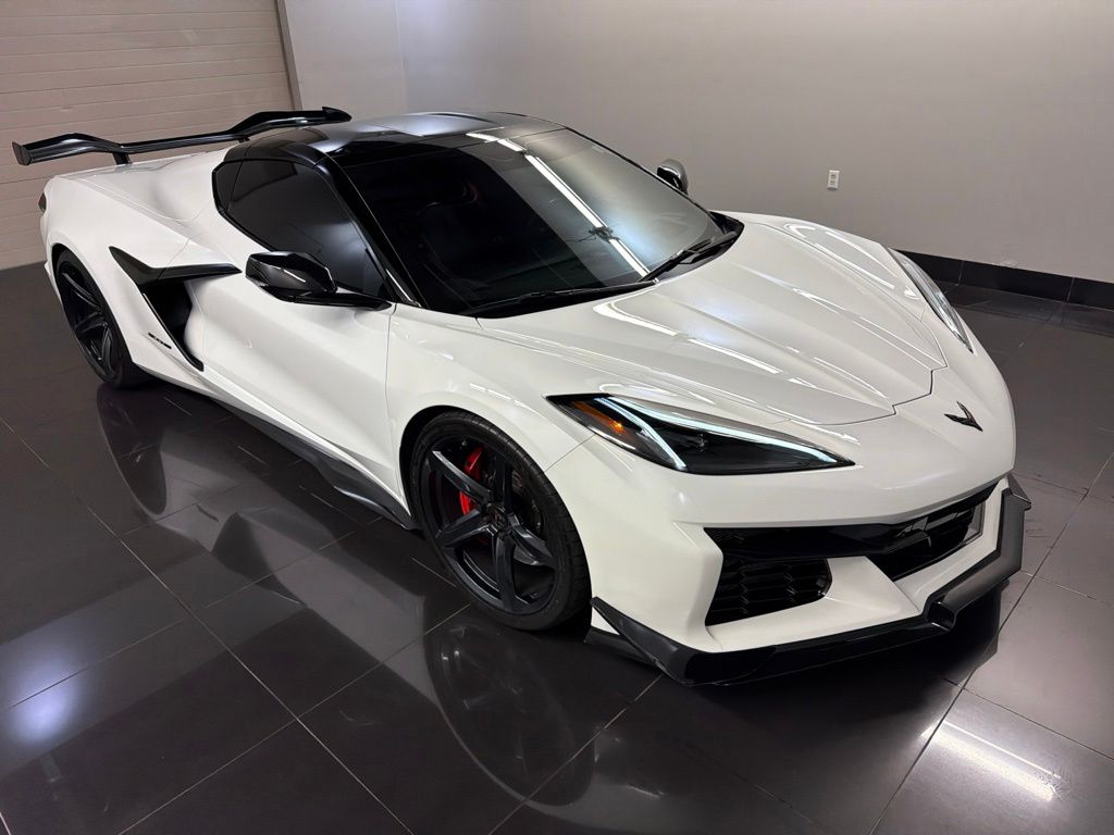 2023 Chevrolet Corvette Z06 Coupe 3LZ's photo