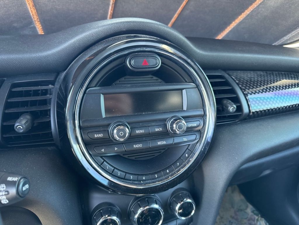 Thumbnail: 2015 MINI Cooper - 10