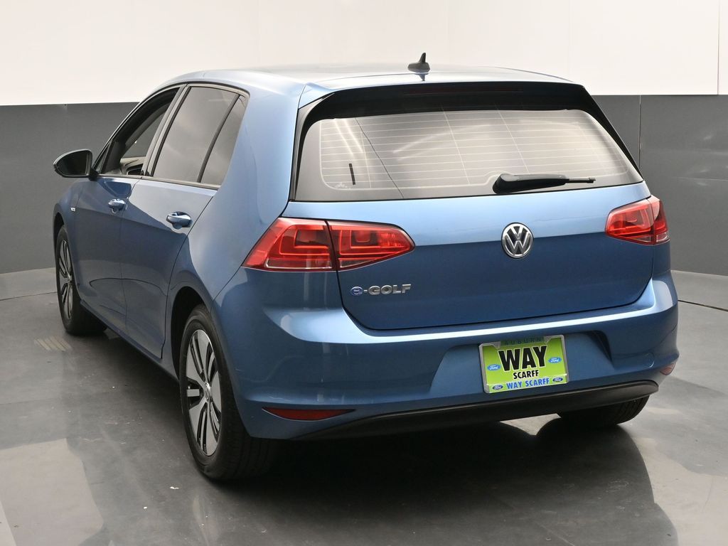 2016 Volkswagen e-Golf SE