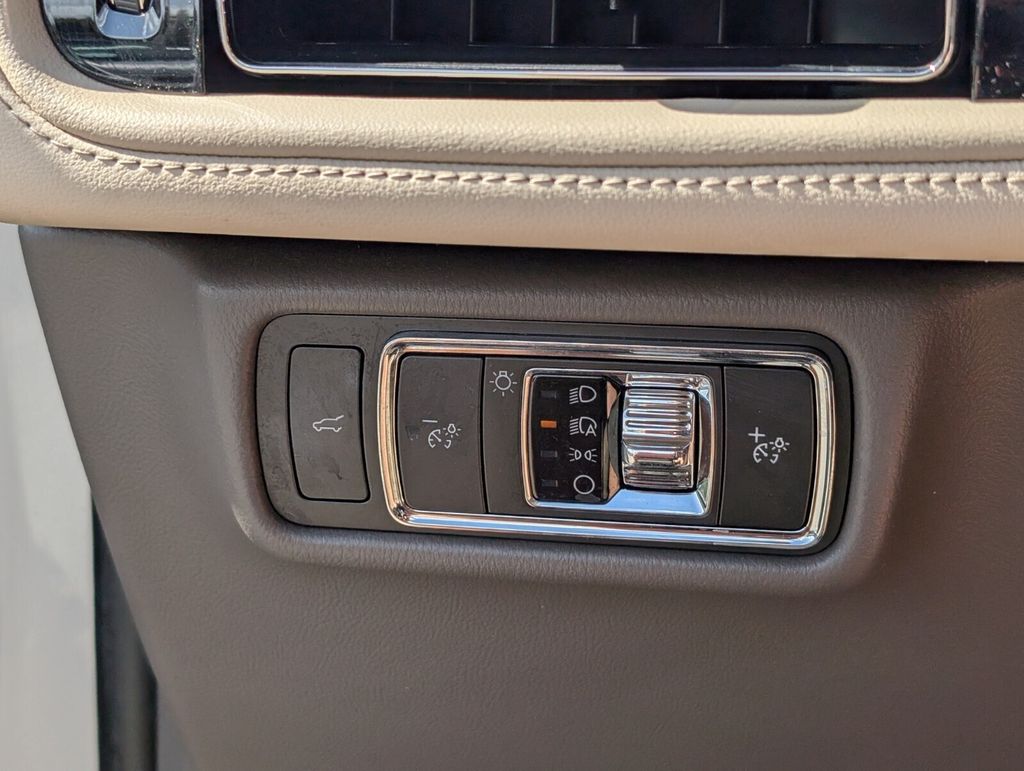 used 2023 Lincoln Aviator car, priced at $43,888