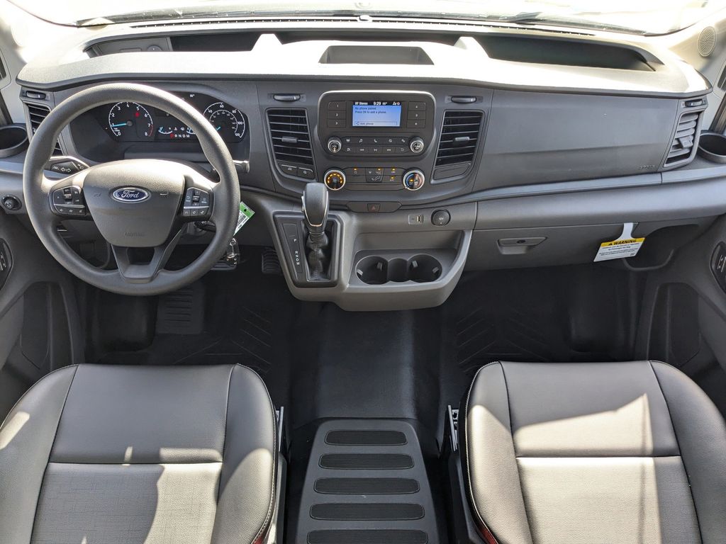 2025 Ford Transit 250
