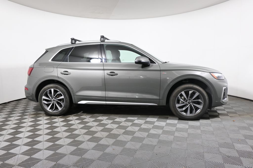Thumbnail: 2023 Audi Q5 - 8