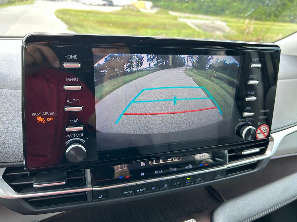 Thumbnail: 2024 Toyota Sienna - 25
