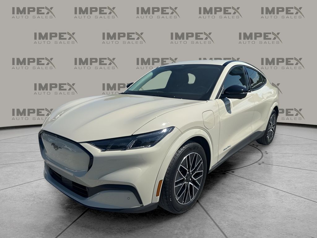 2025 Ford Mustang-Mach-e Premium's photo