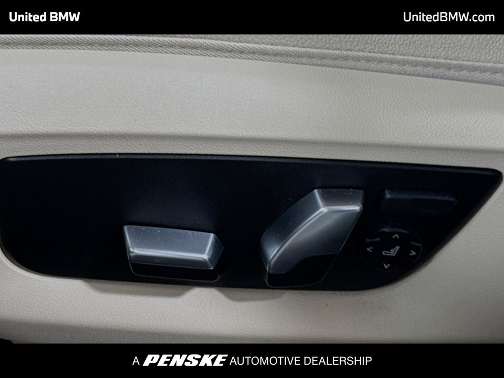 Thumbnail: 2022 BMW 5 Series - 4