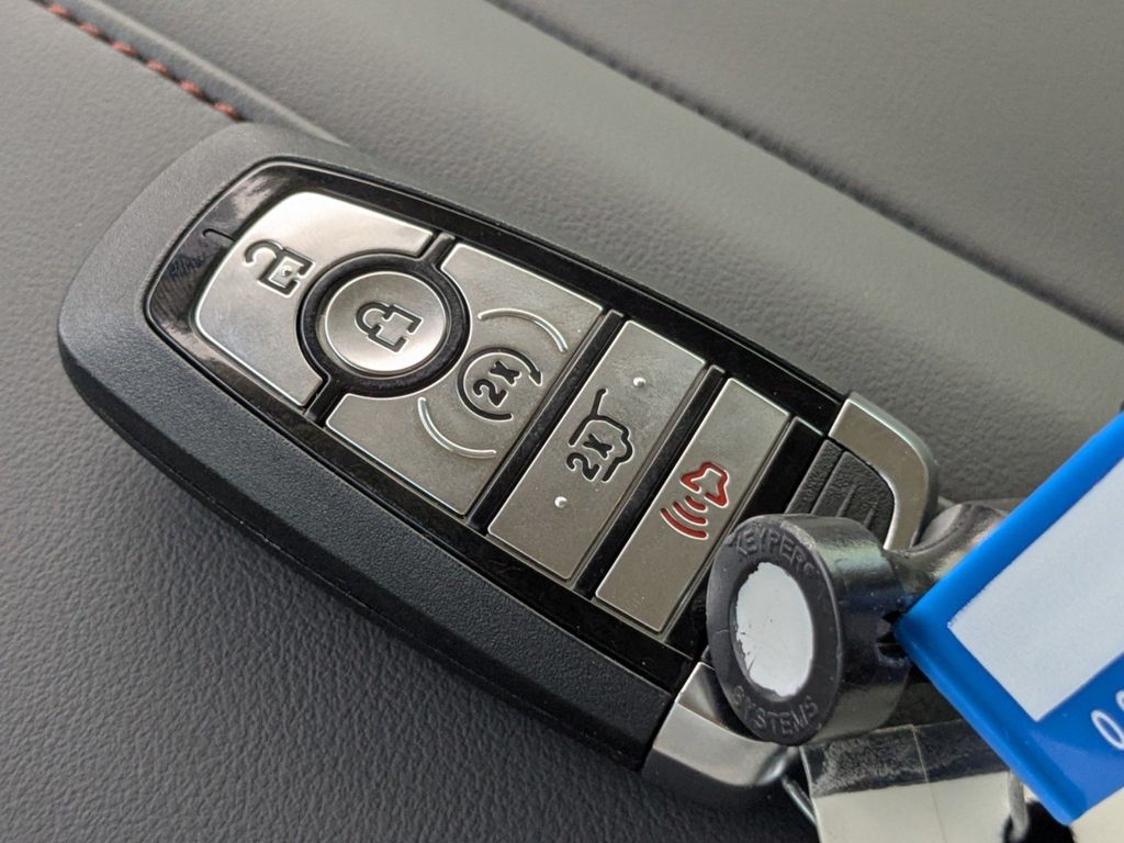 2025 Ford Expedition Active MAX