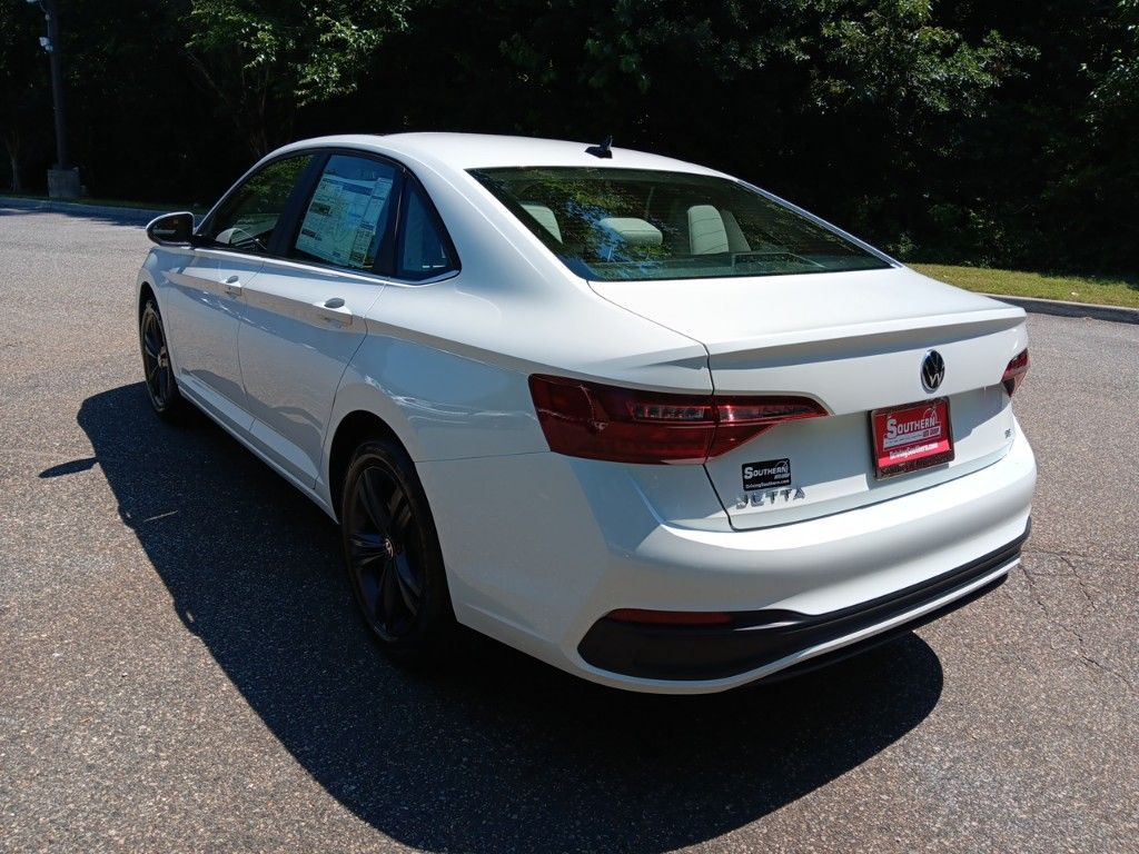 2024 Volkswagen Jetta 1.5T SE 3