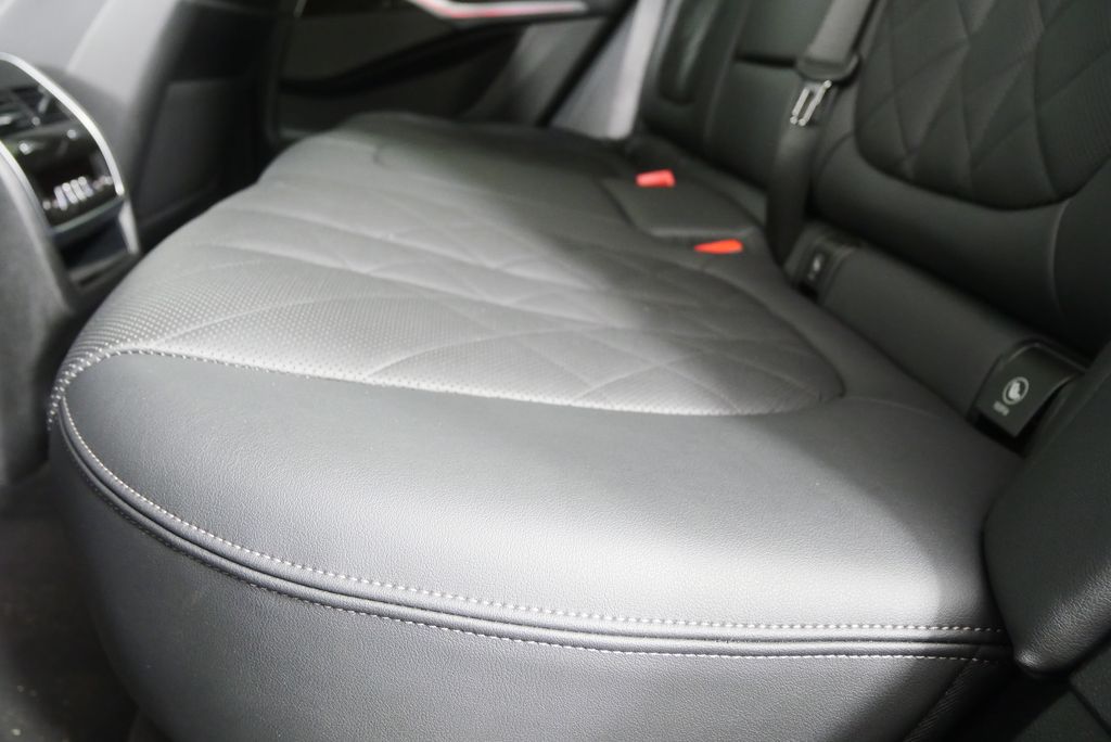 Thumbnail: 2024 BMW X5 - 15