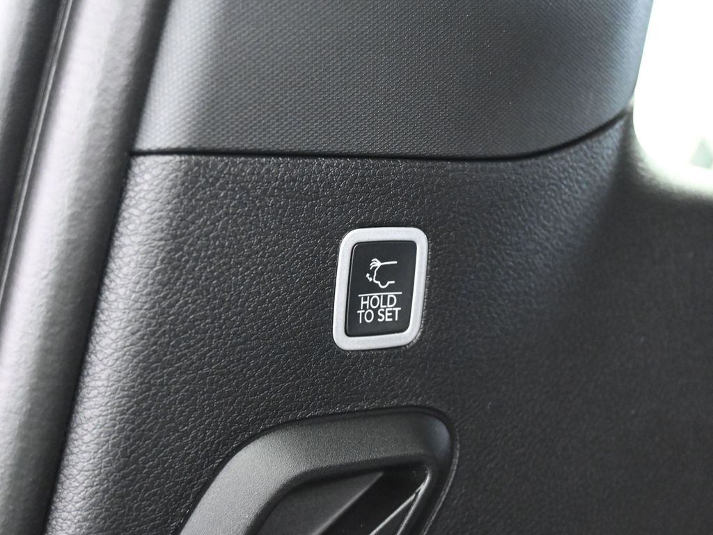 New 2026 High Gloss Black Jeep Limited image 37