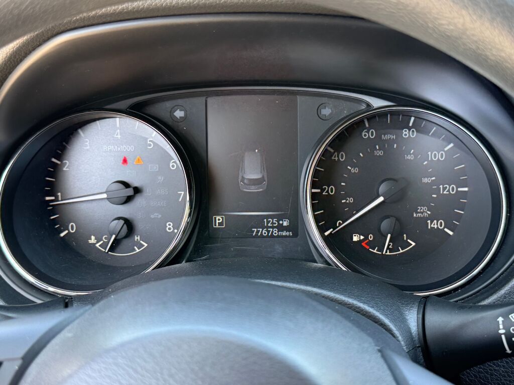 Thumbnail: 2017 Nissan Rogue - 26