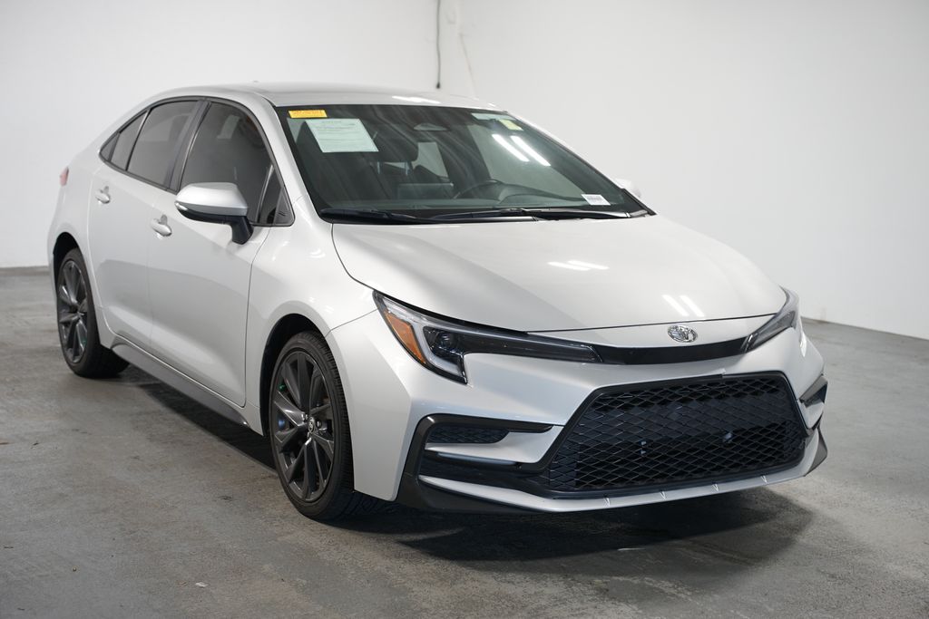 Thumbnail: 2023 Toyota Corolla - 3