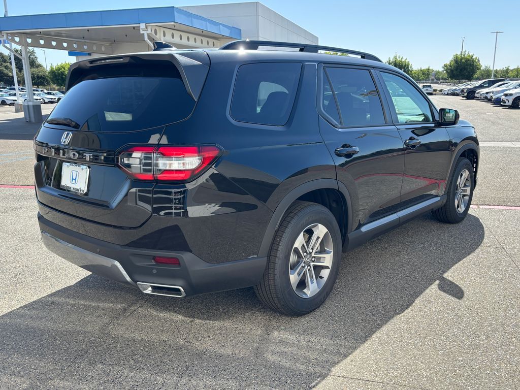 Thumbnail: 2026 Honda Pilot - 5