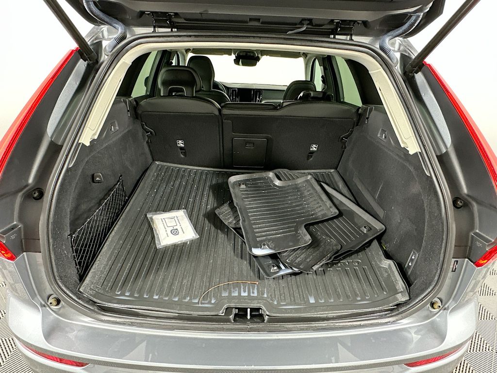 Thumbnail: 2019 Volvo XC60 - 27