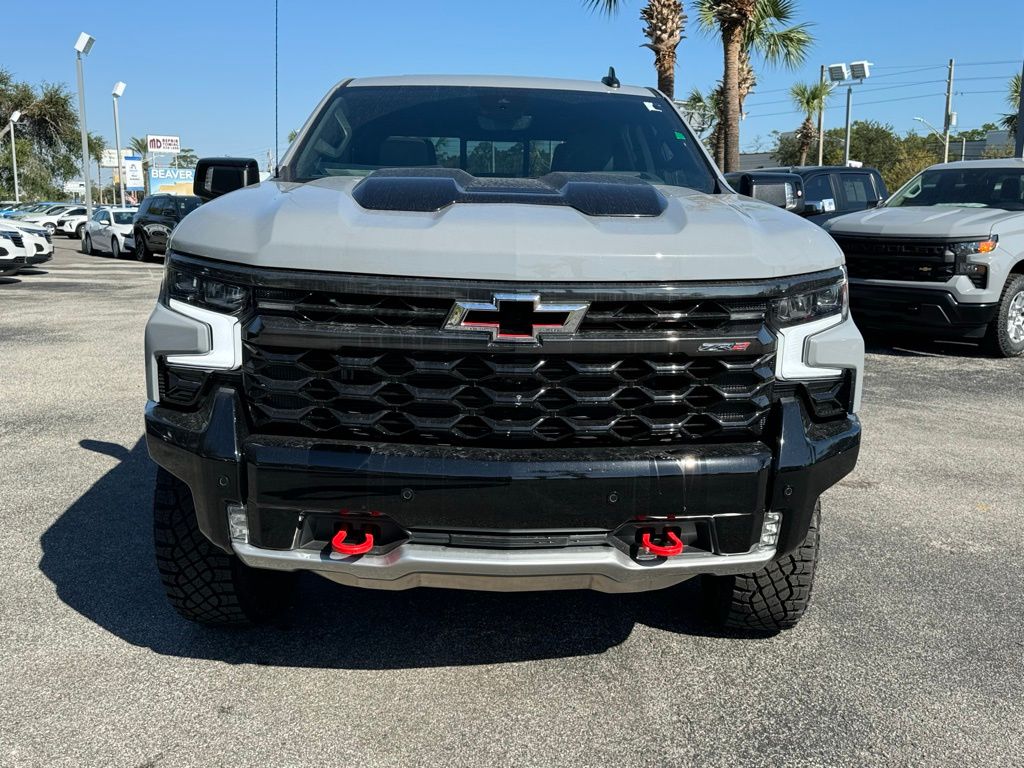 2025 Chevrolet Silverado 1500 ZR2 3