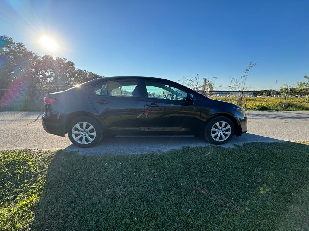 2022 Toyota Corolla LE 6