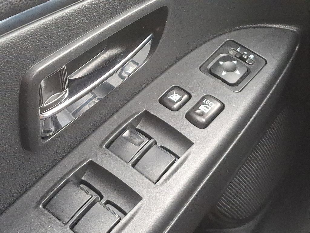 Thumbnail: 2023 Mitsubishi Outlander Sport - 27