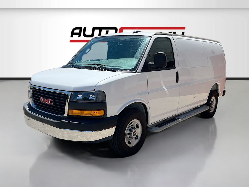 Used 2025 White GMC Work Van image 3
