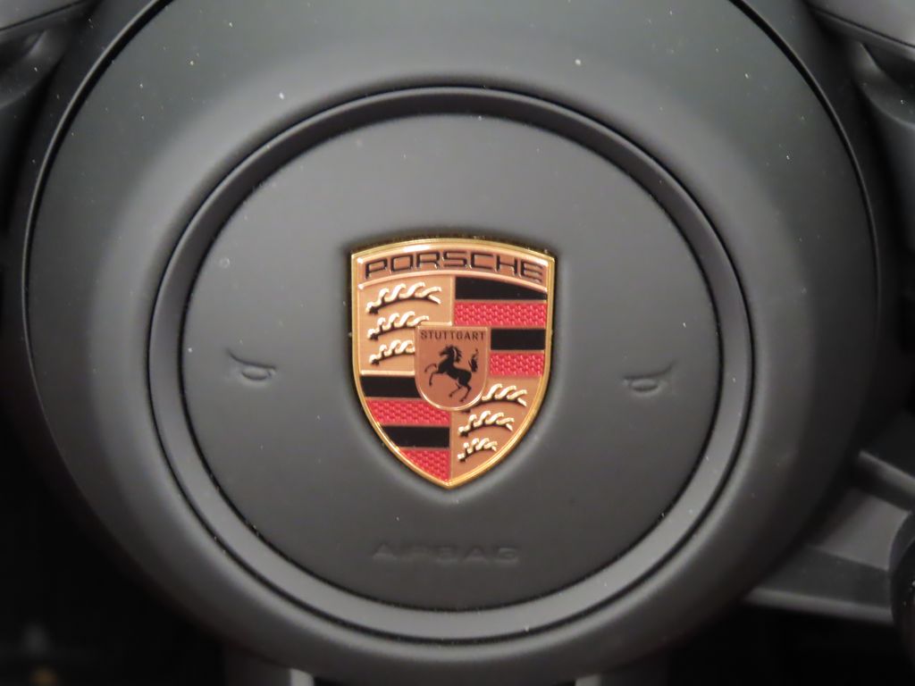 Thumbnail: 2025 Porsche 911 - 28